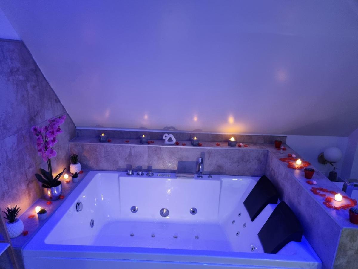 Studio Jacuzzi Au Centre Colmar Ngoại thất bức ảnh