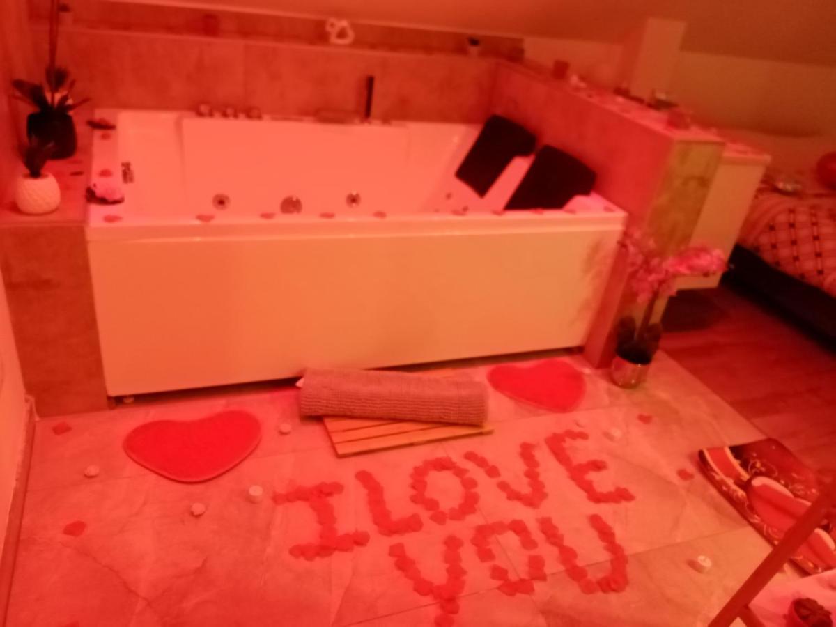 Studio Jacuzzi Au Centre Colmar Ngoại thất bức ảnh