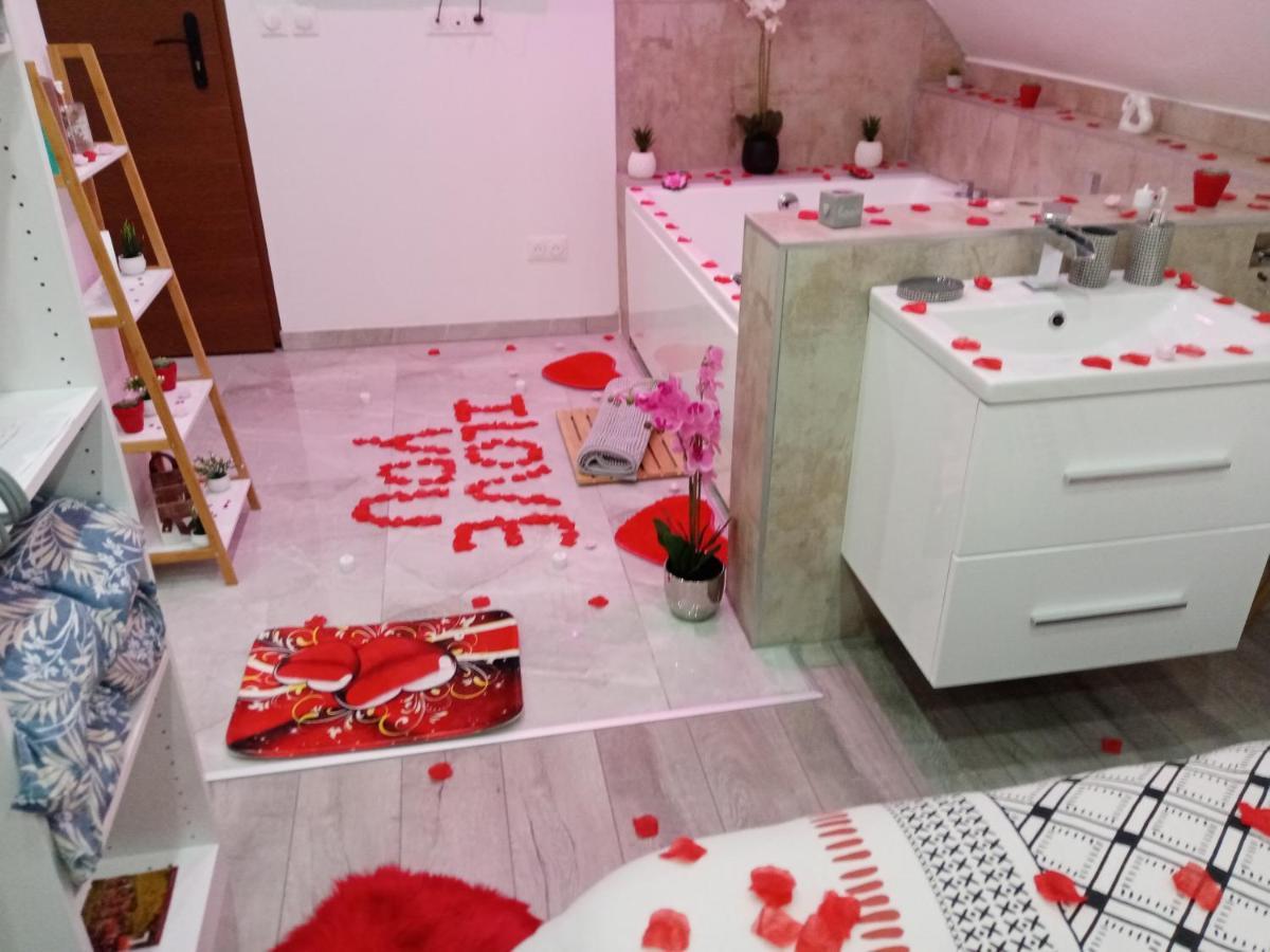 Studio Jacuzzi Au Centre Colmar Ngoại thất bức ảnh
